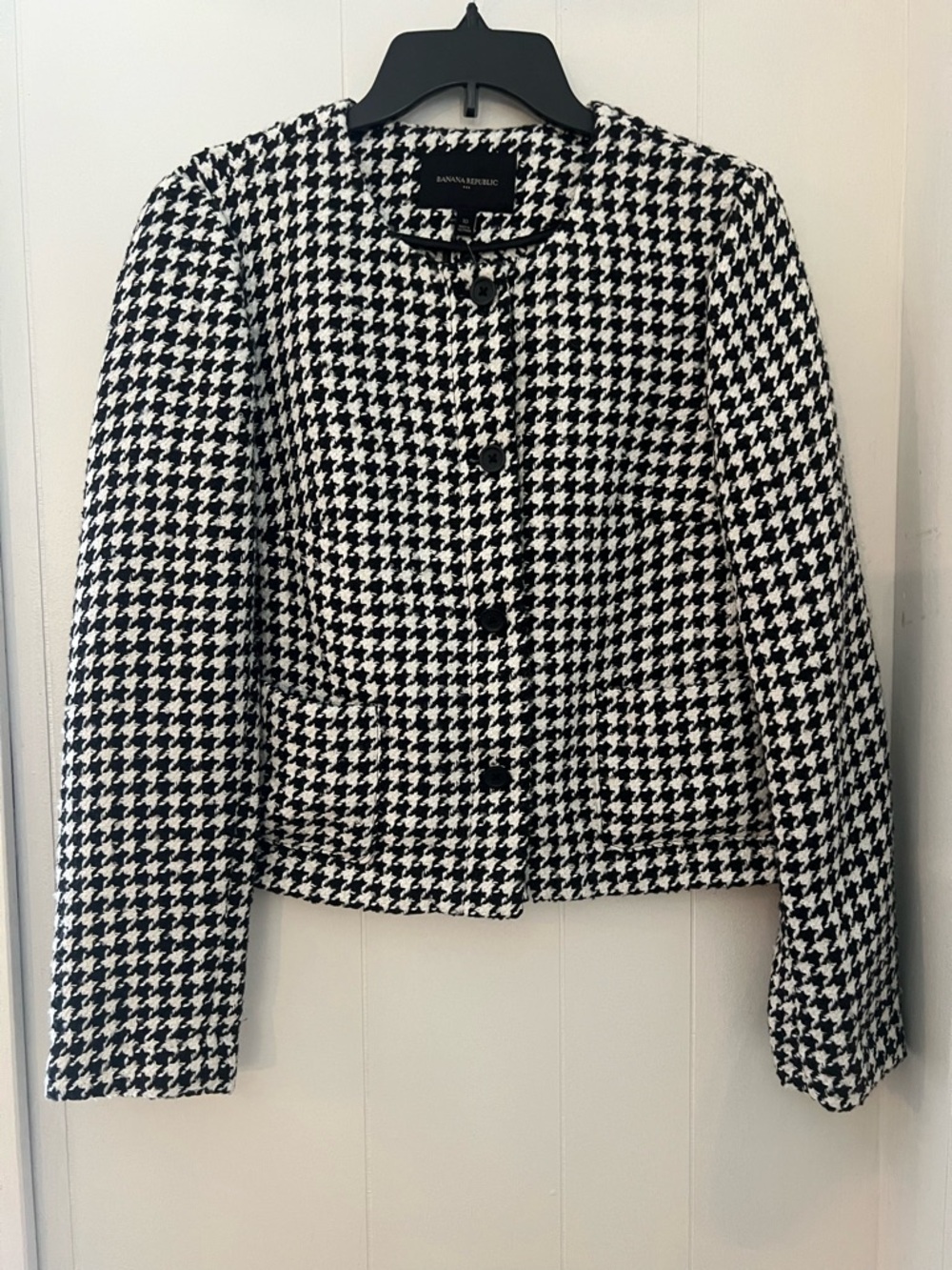 Banana Republic Black and White Houndstooth Boxy Cropped Blazer